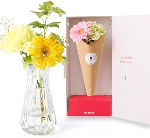 季節のお花ブーケ(4本) と 花瓶セット(クリア01) Happy Birthday カード付き