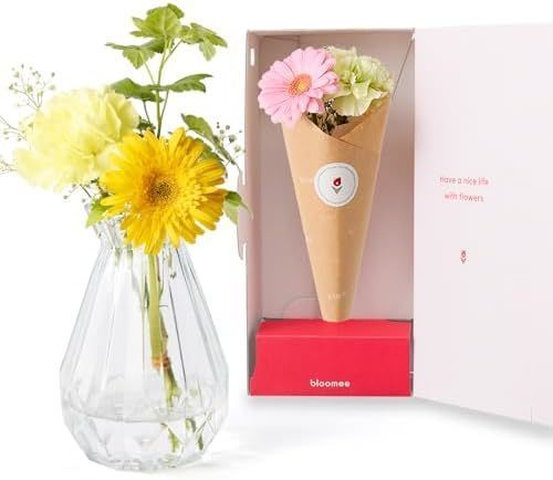 季節のお花ブーケ(4本) と 花瓶セット(クリア02) Happy Birthday カード付き