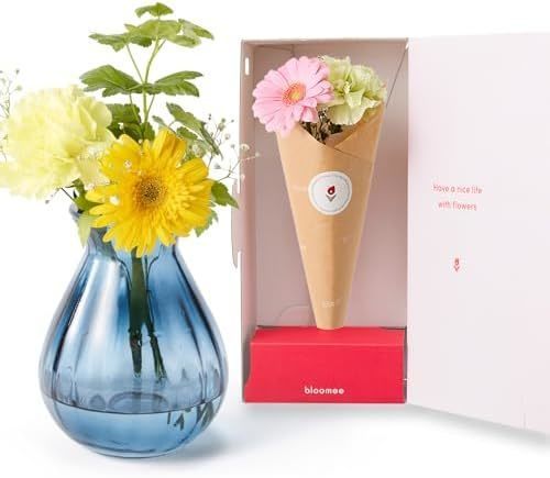 季節のお花ブーケ(4本) と 花瓶セット(ブルー 丸型) Happy Birthday カード付き