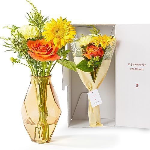 季節のお花ブーケ(8本) と 花瓶セット(ブラウン ひし形) Happy Birthday カード付き