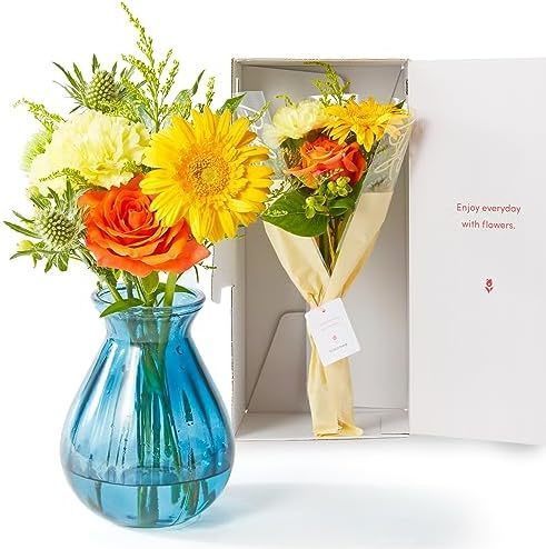 季節のお花ブーケ(8本) と 花瓶セット(ブルー 丸型) Happy Birthday カード付き