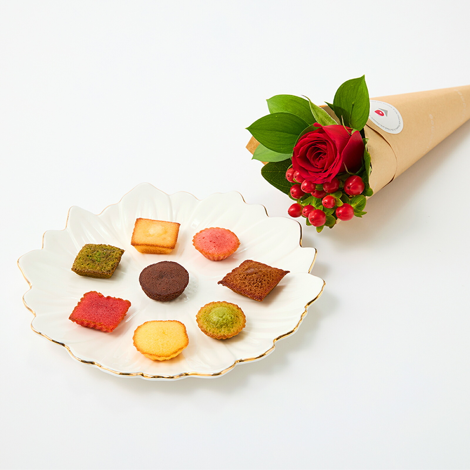 アンリ・シャルパンティエ　プティ・ガトー・アソルティとお花3本セット