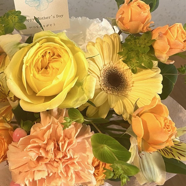 【母の日ギフト　黄色S】