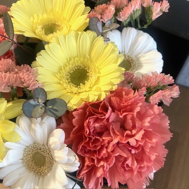 母の日ギフト BOXフラワー黄色【母の日カード付き】