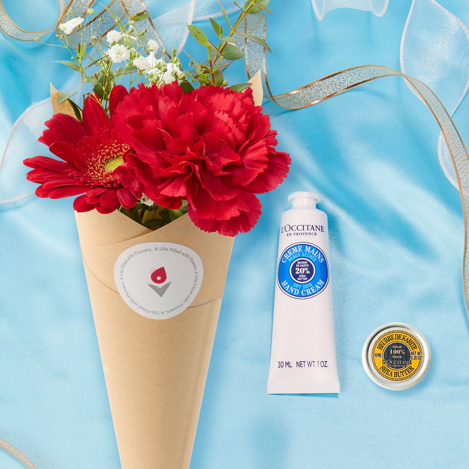 ロクシタン シアハンドクリームとシアバター と 季節のお花ブーケ(4本)