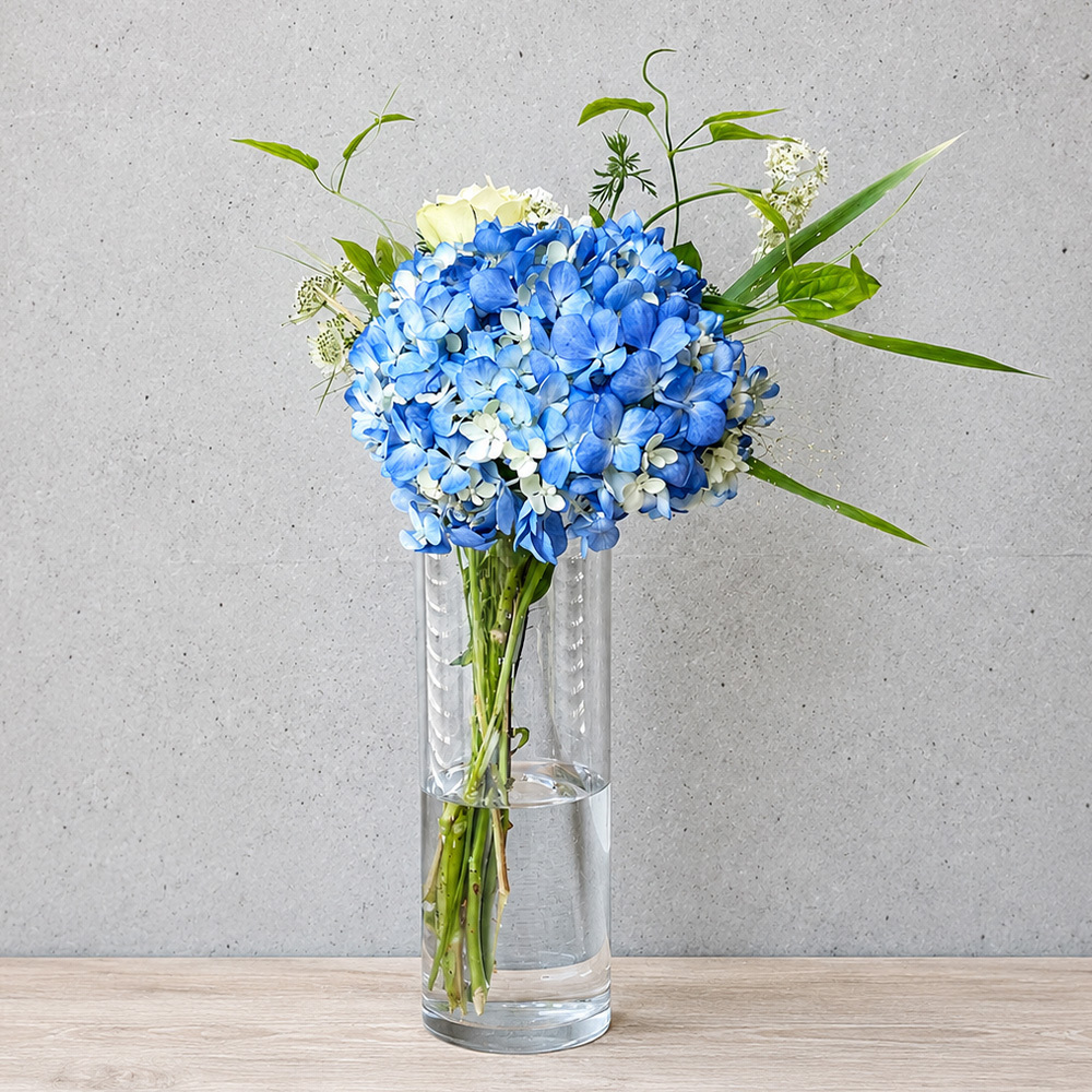 初夏を彩る 紫陽花ブーケ