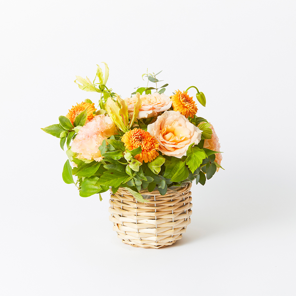 【花瓶不要】オレンジ系 季節のお花アレンジメント