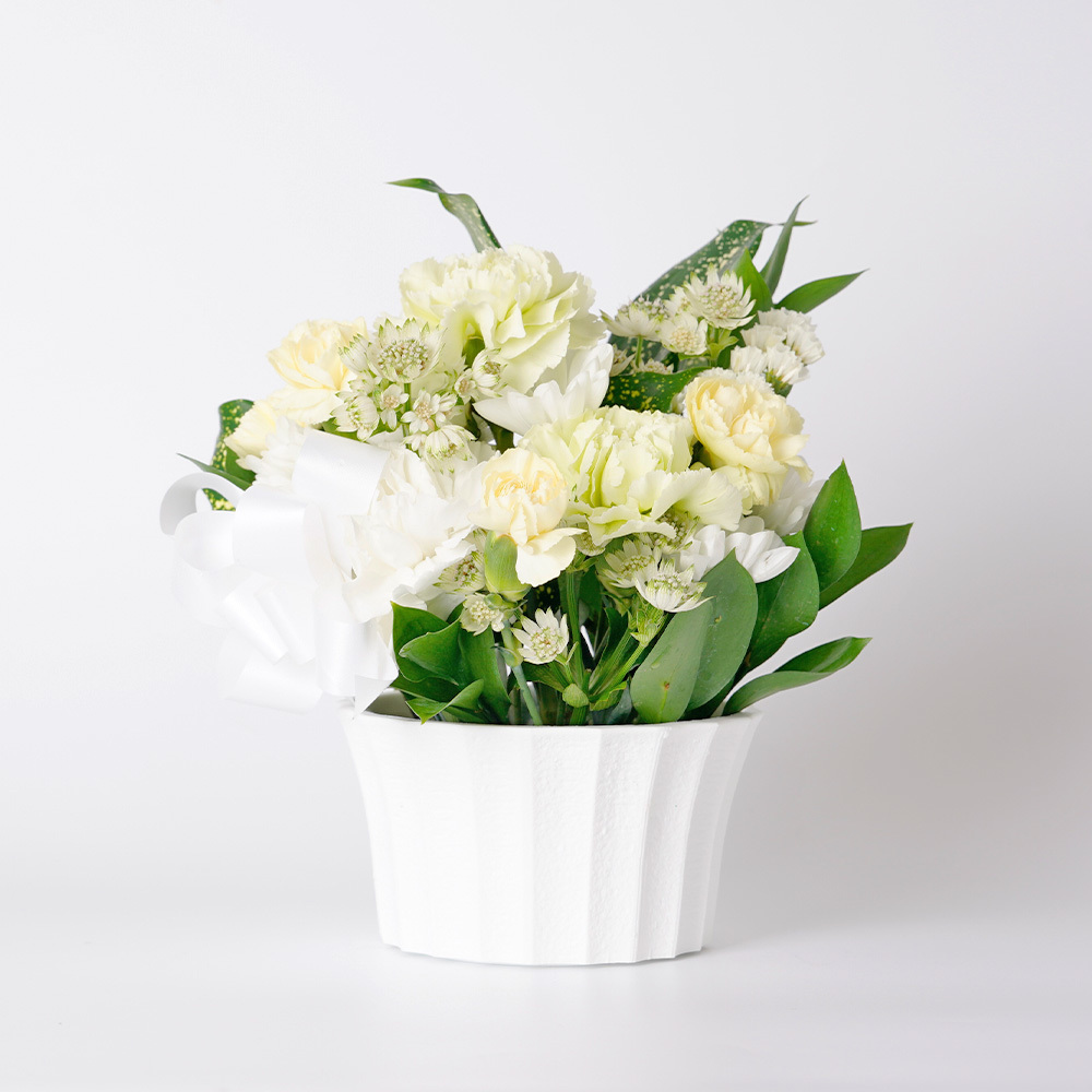 【お悔やみ・お供えの花】アレンジメント(おまかせ)XSサイズ