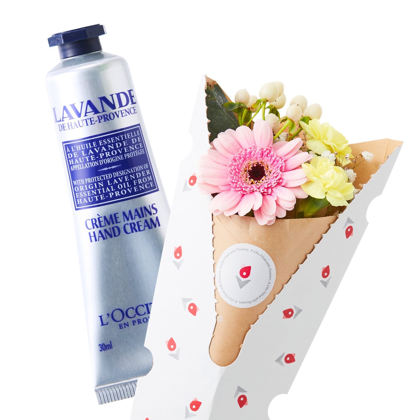 ロクシタンハンドクリームとお花の4本